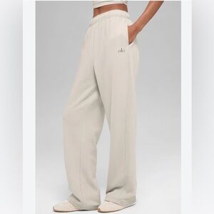 Accolade Straight Leg Sweatpant bone color size Xs